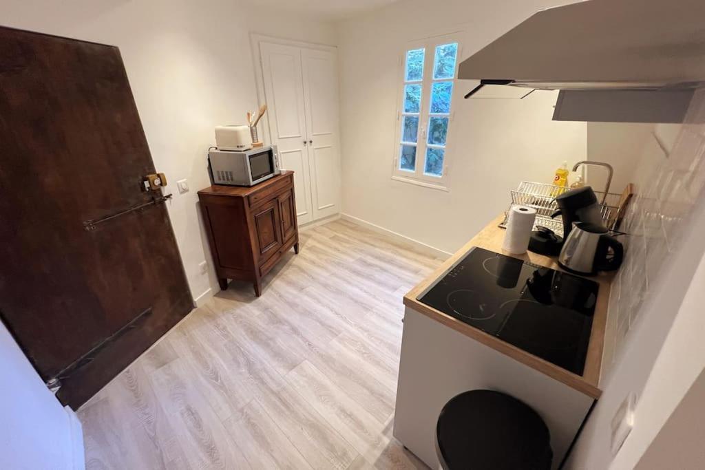 Appartement Le Figuier - Clim - Wifi à Villeneuve-lès-Avignon Extérieur photo